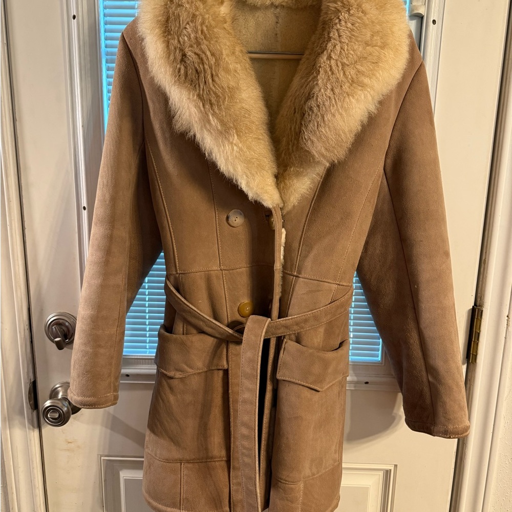 VTG SAWYER OF NAPA SHEEPSKIN LEATHER SUEDE COAT FUR COLLAR POCKET SIZE 12 MED